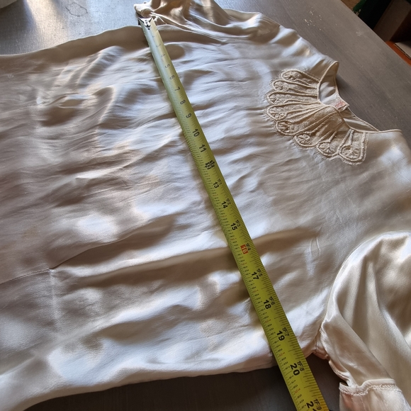 Women's vintage pearl white satin top size 36 - Picture 3 of 14
